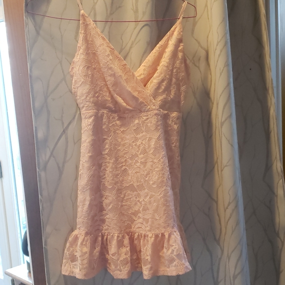 Firever 21 Peach lace party dress